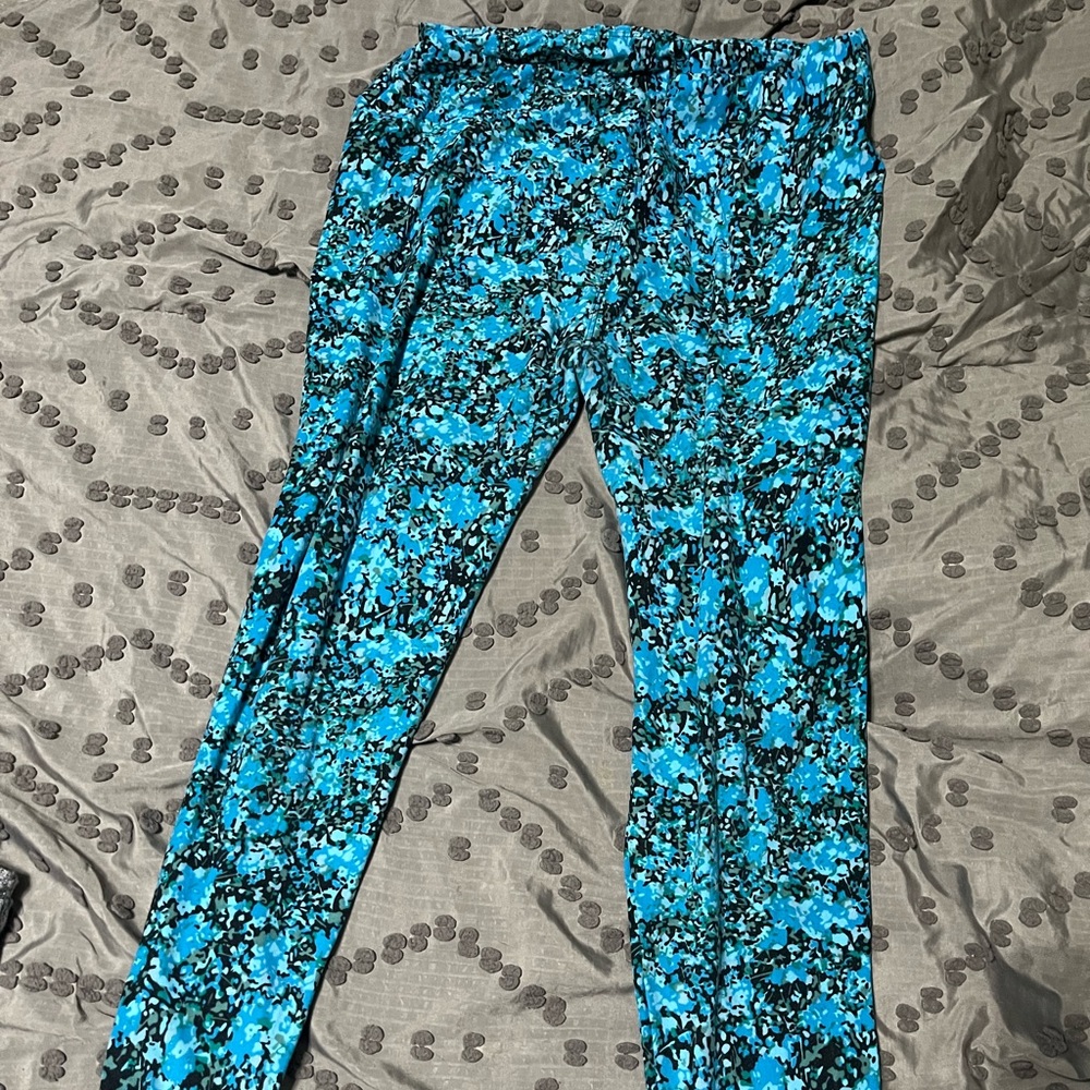 Lularoe TC leggings. In good condition, buttery soft!